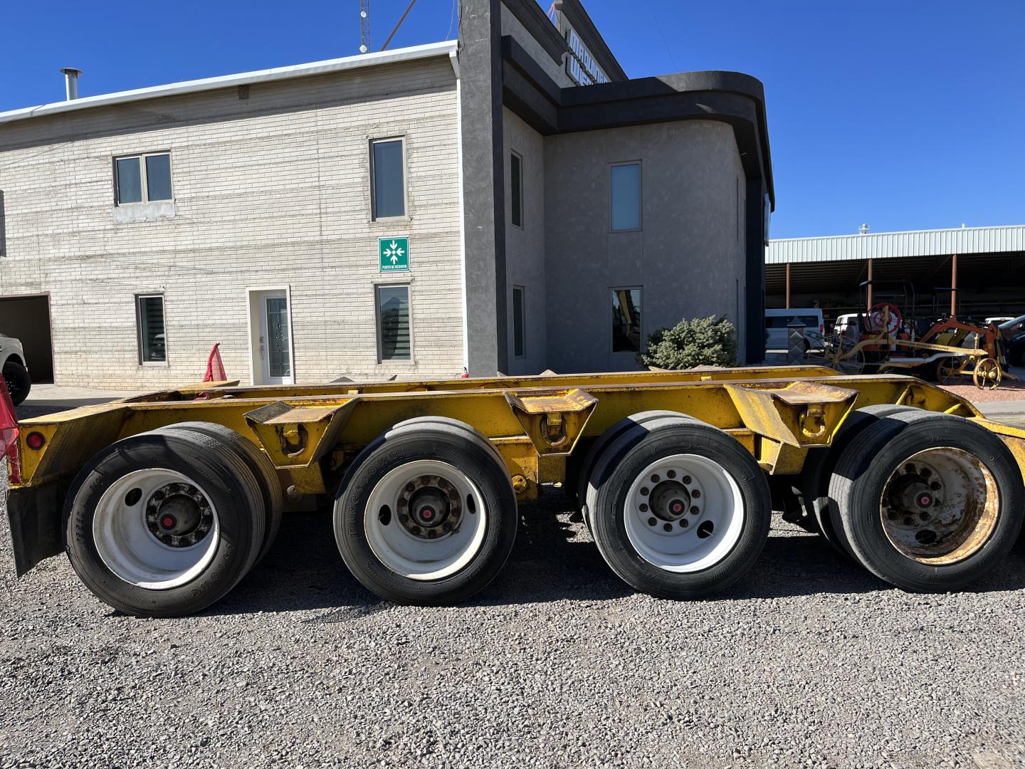 ./imagenes/INVOICE/2019/17451/LOWBOY TRAIL KING TK120HDG (12).JPG